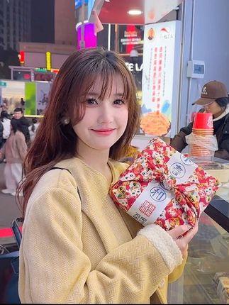 B站UP主草莓粥粥的微密圈全集分享，十万口舰长的私密作品打包下载