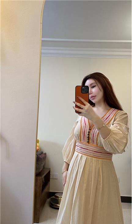 玫桃泡芙网红热度持续攀升，什么造就她的吸引力？