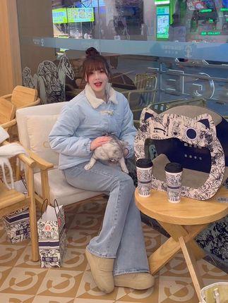 草莓粥粥微密圈写真合集大揭秘,B站百万粉丝UP主的独家作品 草莓粥粥微密圈写真合集大揭秘,B站百万粉丝UP主的独家作品