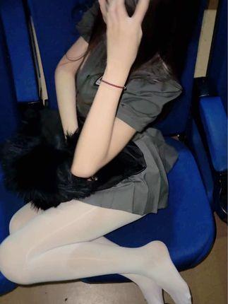 嘉嘉今天要早睡微博图片来袭,可爱嘉的秘密最新美图 嘉嘉今天要早睡微博图片来袭,可爱嘉的秘密最新美图