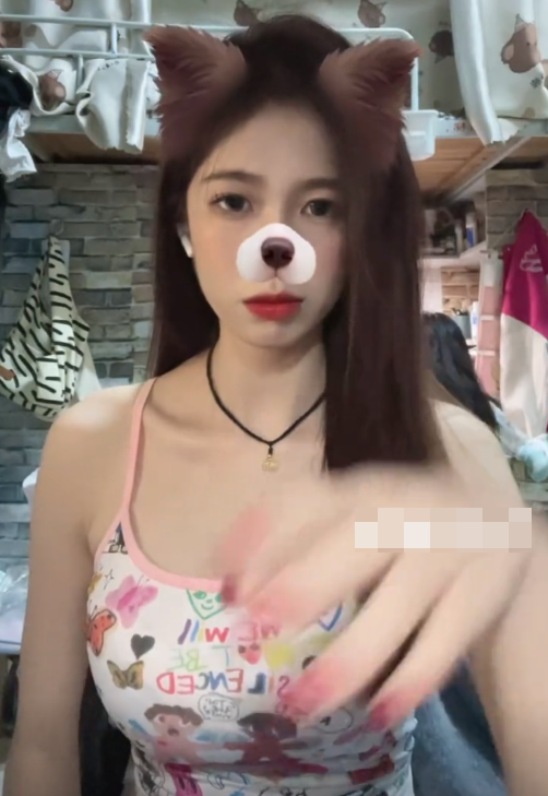 抖音网红橘洛微密圈，用美食和旅行打开一扇美丽的窗户