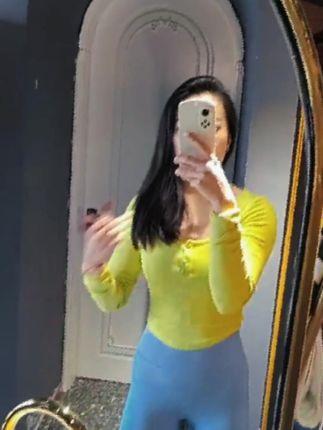 抖音网红孙佳慧的写真作品，欣赏她的美丽照片