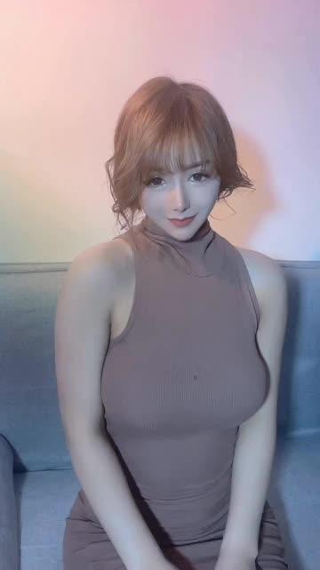 机智可爱肤白貌美的大兔兔的成名经历,探寻她的崛起之路 机智可爱肤白貌美的大兔兔的成名经历,探寻她的崛起之路