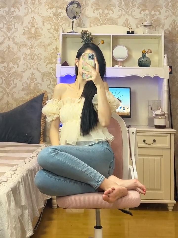 唐十七微博互动，她如何通过微博吸引粉丝