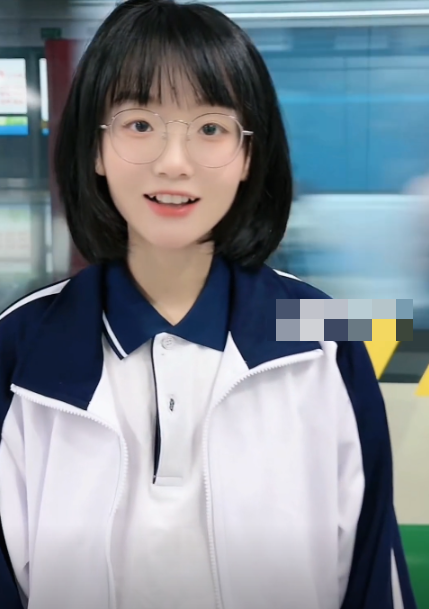 抖音胜利的小生活微密圈照片出炉，网友直呼：过瘾！