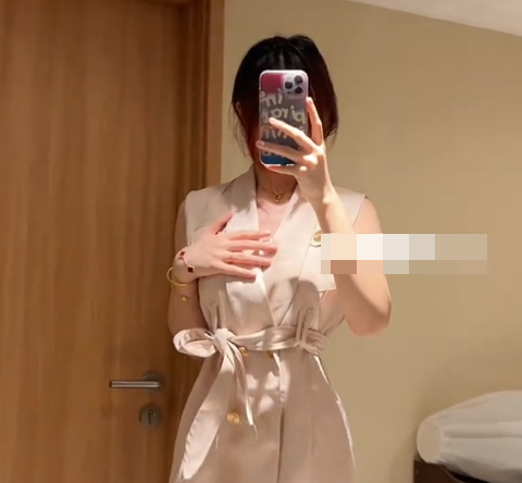 抖音小贝微密图片曝光，满屏都是腿啊！