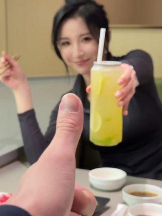 李嘉欣798真的退网了吗?网红女神的突然离去引发热议 李嘉欣798真的退网了吗?网红女神的突然离去引发热议