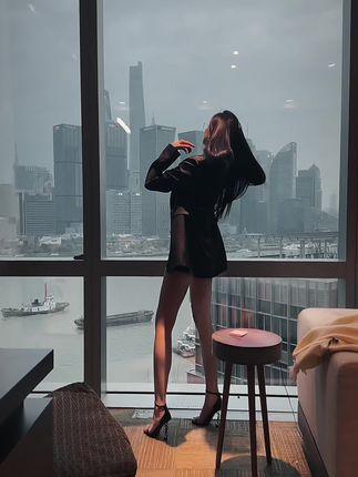 李嘉欣798真的退网了吗?网红女神的突然离去引发热议 李嘉欣798真的退网了吗?网红女神的突然离去引发热议