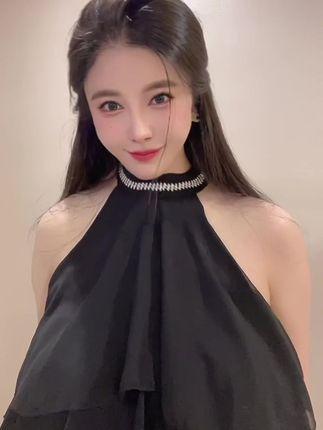 猪小七大摆锤视频引发热议!猪小七的惊险表演回顾 猪小七大摆锤视频引发热议!猪小七的惊险表演回顾