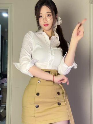 轩子巨二兔定制视频资源合集,高价私人订制的魅力 轩子巨二兔定制视频资源合集,高价私人订制的魅力