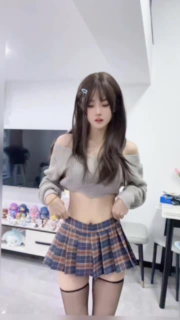 给乔买裙子维密圈图片免费分享,展现她的独特女性魅力 给乔买裙子维密圈图片免费分享,展现她的独特女性魅力