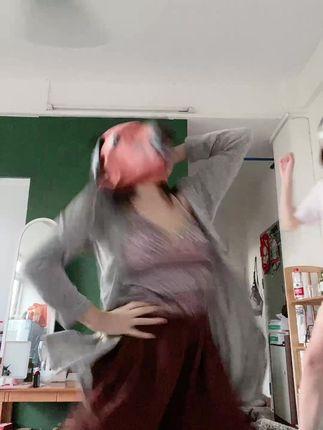 抖音210万粉网红VC(Vickyyyii)深夜直播,什么也没播却火了? 抖音210万粉网红VC(Vickyyyii)深夜直播,什么也没播却火了?