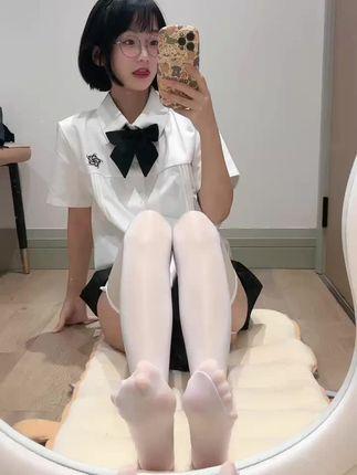 王胜利微密圈照片和视频真相，是否为她本人拍摄？