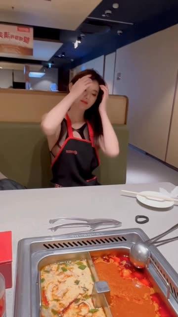 模特就是阿朱啊,紫色纱裙主题性感薄纱长裙 模特就是阿朱啊,紫色纱裙主题性感薄纱长裙