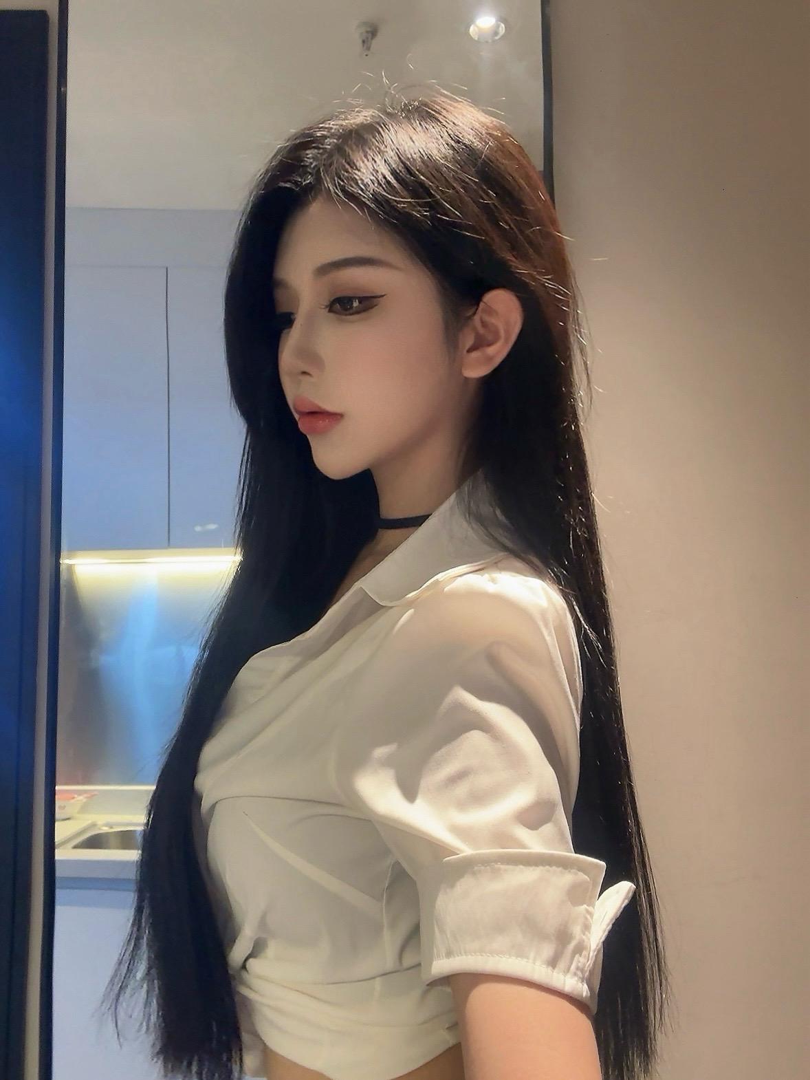 艾拉·isla健身写真合集，微密圈中无敌曲线的独家展示