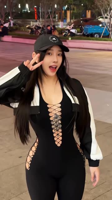 宋昱欣的御姐魅惑，抖音网红宋昱欣的魅力新图赞美