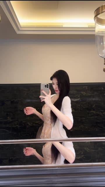 麻利亚辣微密圈中清纯女神的转型之路你怎么看？微密圈中的独特存在