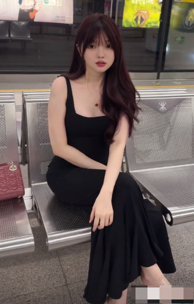 抖音不二梅miko(叶婧桐)真实颜值weme图曝光 抖音不二梅miko(叶婧桐)真实颜值weme图曝光