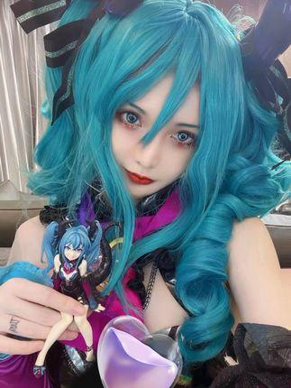 铁岭县刘辉商店微密圈的穿搭秘籍，商务与休闲并存