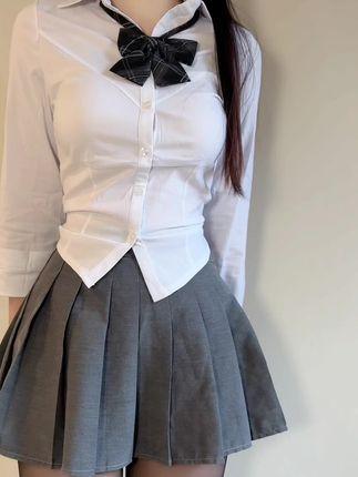 抖音清提微密圈/觅圈美照图集资源，夏日印花连衣裙打造浪漫氛围