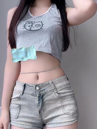 抖音清提微密圈/觅圈美照图集资源，夏日印花连衣裙打造浪漫氛围