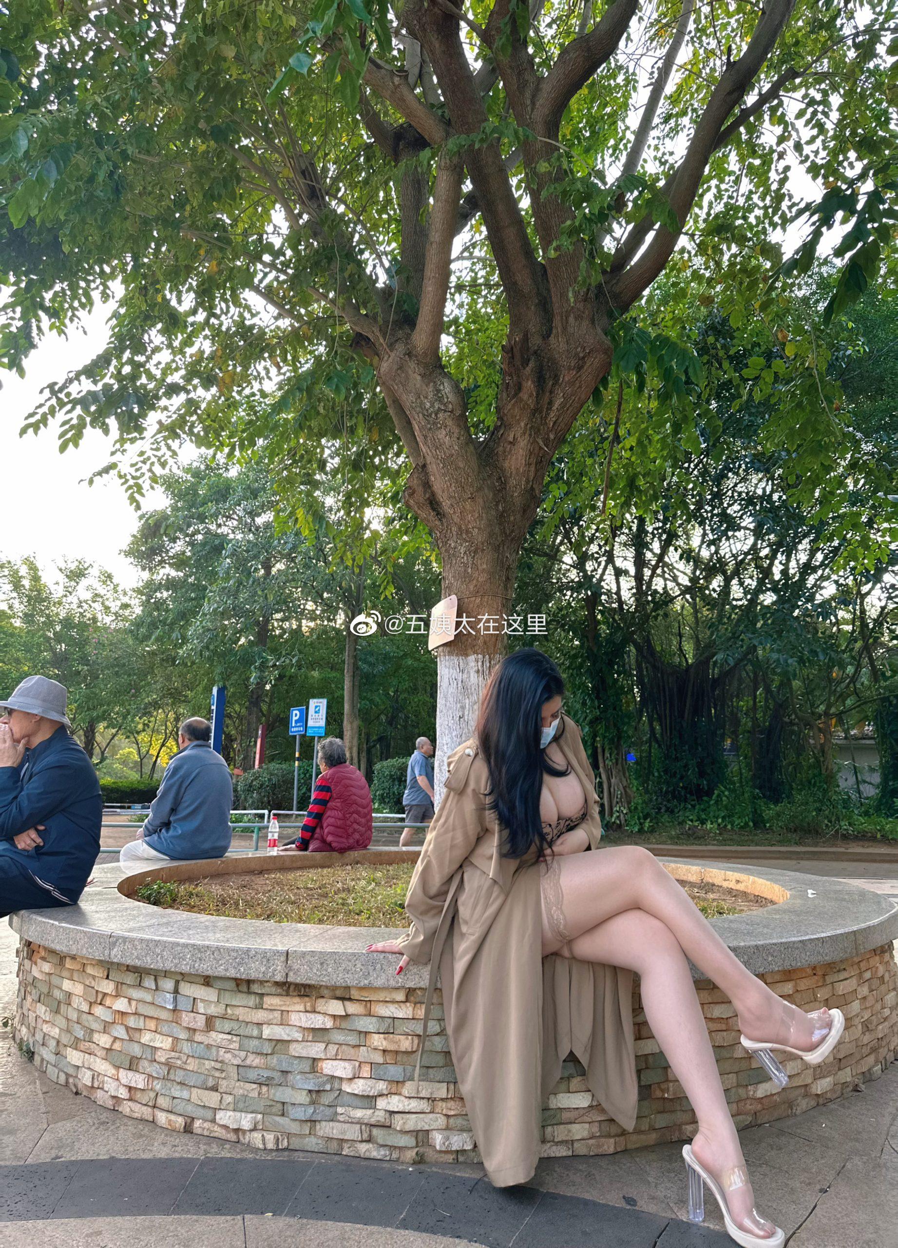 迷人的五姨太微密圈资源值得付费吗，探讨颜值博主圈子的真实性