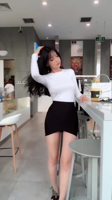 张鑫Amy是从事什么职业的?她的职业生涯与成就 张鑫Amy是从事什么职业的?她的职业生涯与成就