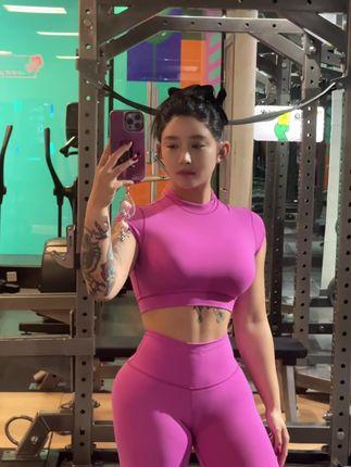 宋昱欣最火的照片网友直呼太惊艳!健身女神宋昱欣爆红照片合集 宋昱欣最火的照片网友直呼太惊艳!健身女神宋昱欣爆红照片合集