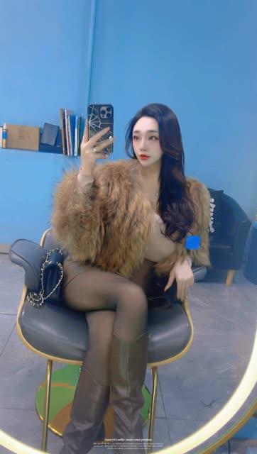 抖音阿色微密weme圈视频，微胖女人也能如此吸睛