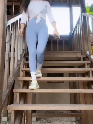 猪饲料ya微密圈私房惊艳视听盛宴，性感妩媚动感十足精美图集动感视频齐观赏