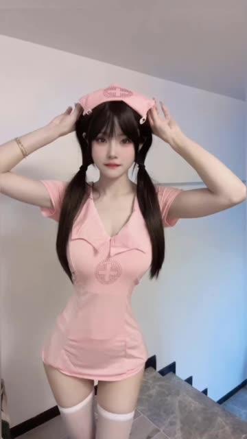 给乔买裙子的微密圈体验,苗族文化刺绣华丽之美的极致呈现 给乔买裙子的微密圈体验,苗族文化刺绣华丽之美的极致呈现