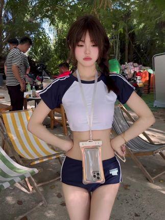 给乔买裙子沉浸在微密圈作品文化中，体验传统与现代的完美融合