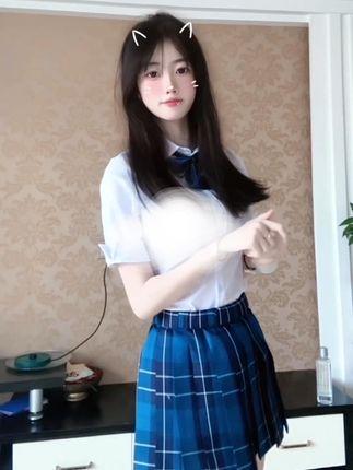 抖音颉颉与猫微密圈作品展示，完美身材与迷人颜值的时尚