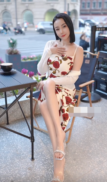 老牌网红果儿Victoria开通微密圈，老司机都懂！