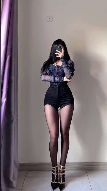 【独家揭秘】姐姐Lalion微密圈，轻薄如蝉翼的私密视图