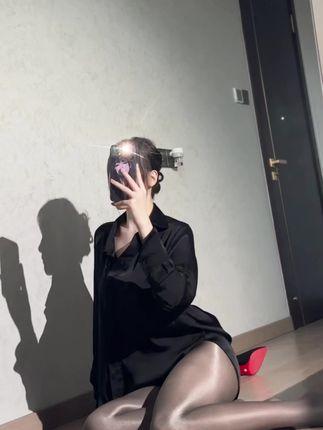 抖音网红可可西yyy微密圈作品资源展示，美丽天使倾情演绎时尚魅力