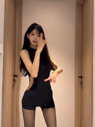 抖音一只树懒微博叫什么？一秒找到她的微博账号