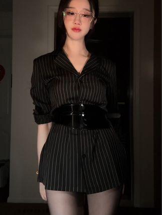 轩子巨二兔微博剧照曝光,穿着亮点引发热议 轩子巨二兔微博剧照曝光,穿着亮点引发热议