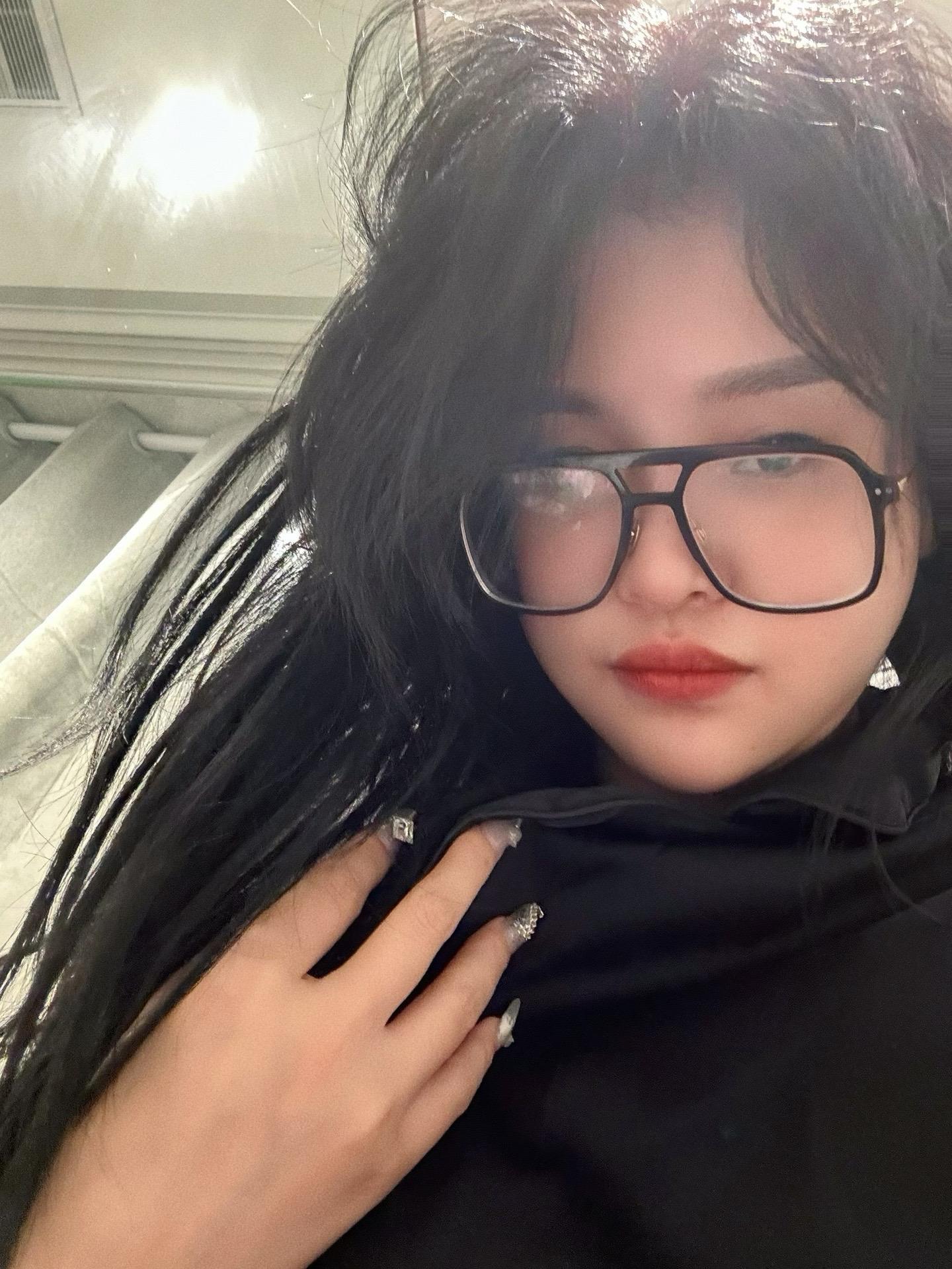 张鑫baby微密圈作品资源魅力展现，53万粉丝疯狂追捧