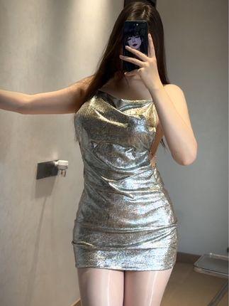 性感与可爱并存!可可西yyy微密圈JK制服穿搭热议中 性感与可爱并存!可可西yyy微密圈JK制服穿搭热议中