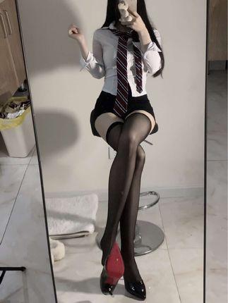 小芋泥yyy相册高清资源，如何获取她的珍贵独家美照合集？