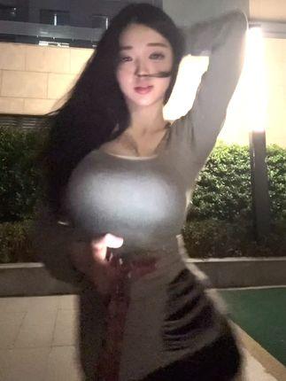 徐珺大哥舰长付费提督朋友圈系列套图和视频,独家资源 徐珺大哥舰长付费提督朋友圈系列套图和视频,独家资源