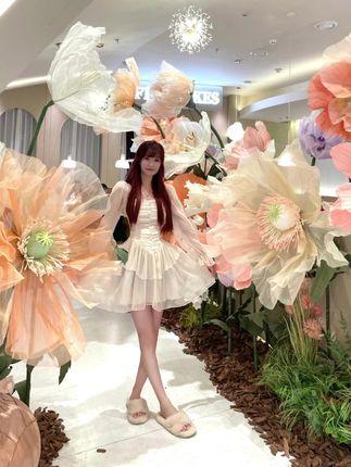 十万口草莓粥粥微密圈写真全集，最独家资源尽在此处