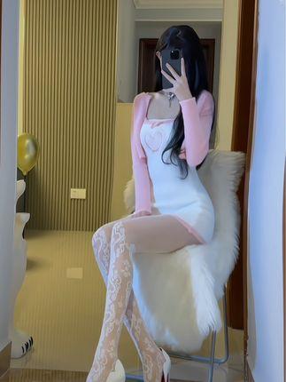 抖音猫梨梨微密圈作品解密视频，揭秘热门梗和颜值魅力