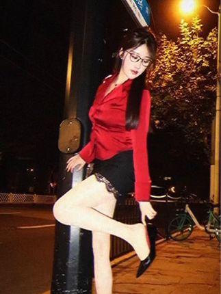 轩子巨2兔不放假写真,极致视觉体验 轩子巨2兔不放假写真,极致视觉体验