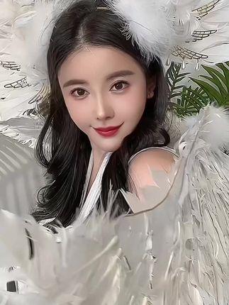 网络红人猪小七长相漂亮身材很好高质量内容走红网络,猪小七的走红之路高质量内容是关键 网络红人猪小七长相漂亮身材很好高质量内容走红网络,猪小七的走红之路高质量内容是关键