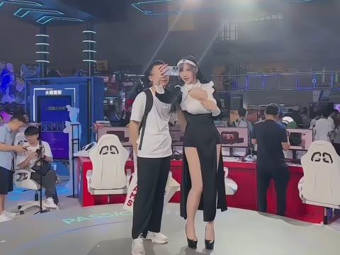 银蛇大人早期视频曝光，经典回忆再现