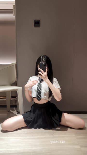 麻利亚辣是干嘛的?网红麻利亚辣的职业揭秘与个人资料 麻利亚辣是干嘛的?网红麻利亚辣的职业揭秘与个人资料