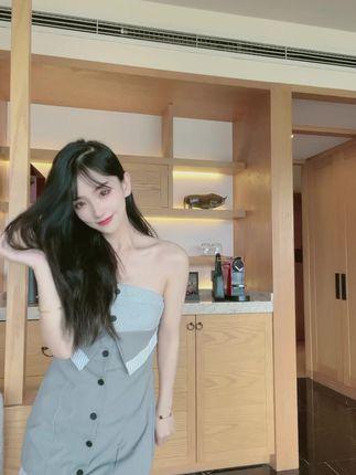 崽崽aaa可爱小姐姐动态，动感光波带来好心情