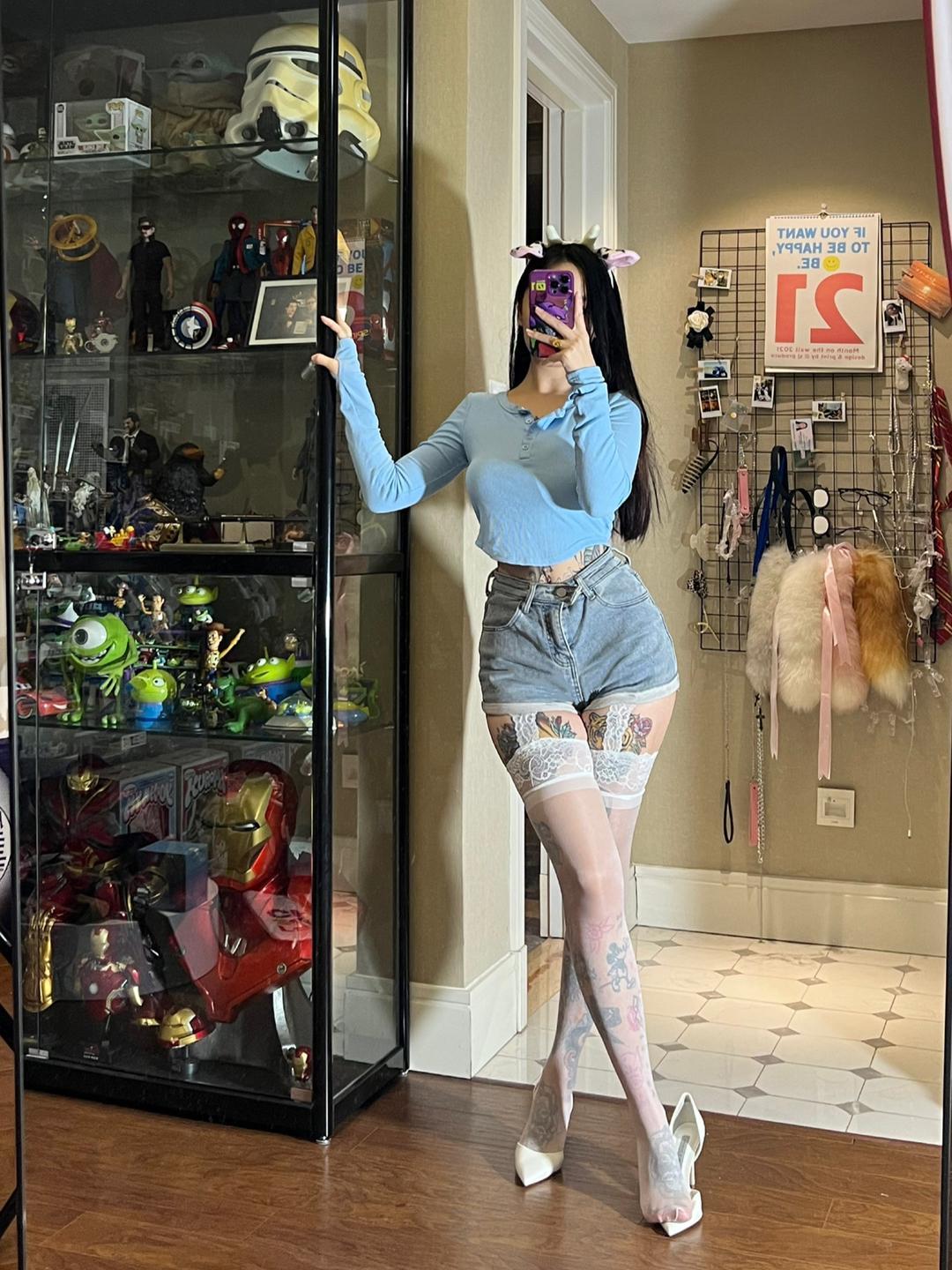 卡通百科老王的最新圈子照片,她的私密生活大曝光 卡通百科老王的最新圈子照片,她的私密生活大曝光